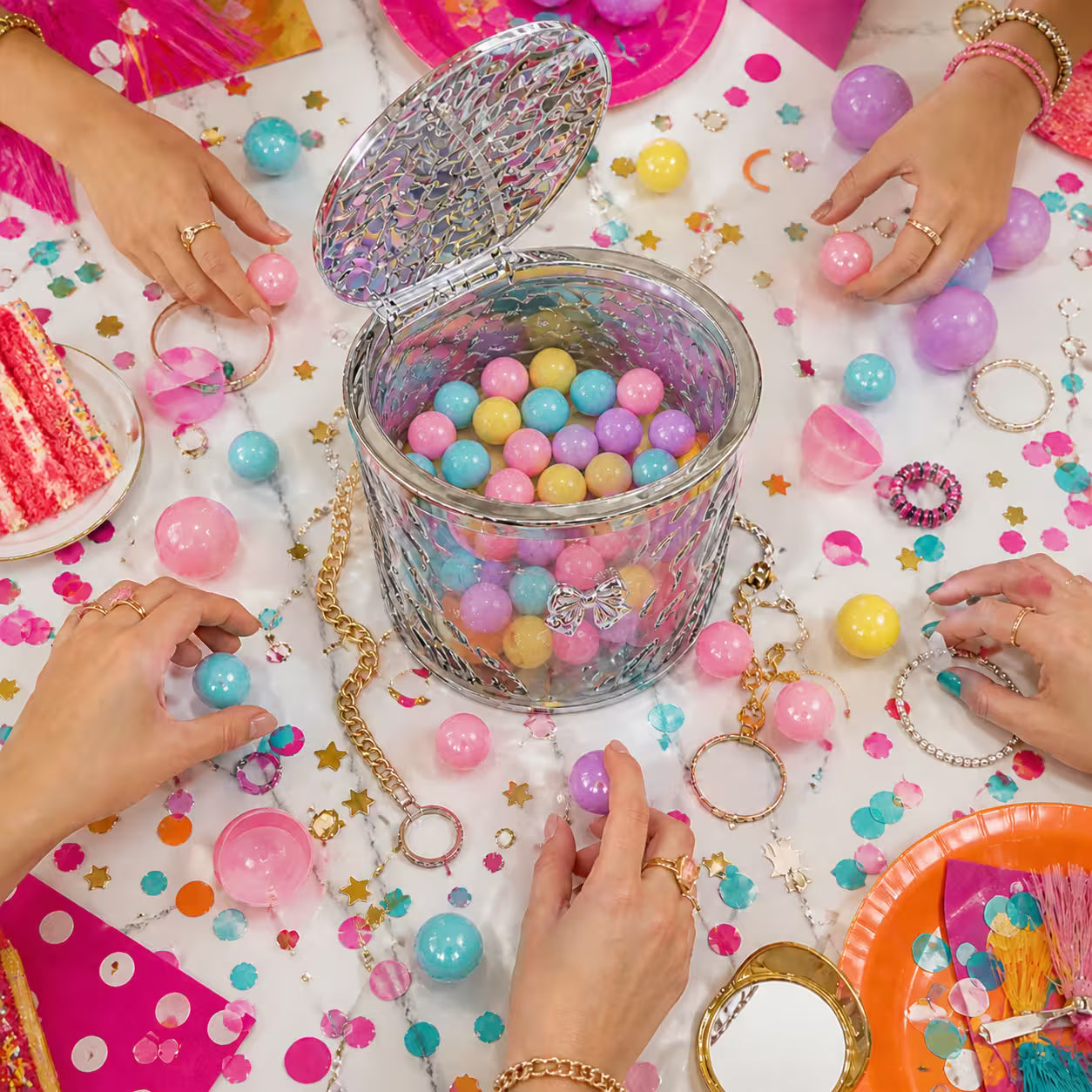 Party Kit של פופה | קפסולות תכשיטים בהפתעה לכל המוזמנות - Pufa
